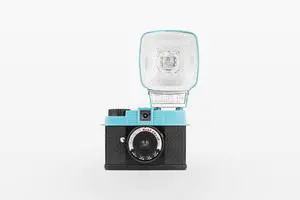 Half-frame Lomourette & Flash Half-frame Lomourette & Flash