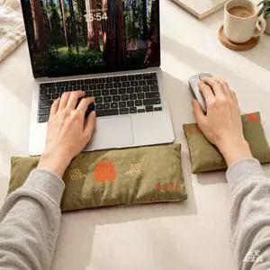 Keyboard and Mouse Wrist Rest Set, Embroidered Design, Soft Cushioned Palm Keyboard and Mouse Wrist Rest Set, Embroidered Design, Soft Cushioned Palm