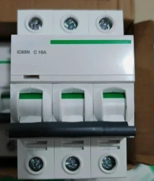 A9F18316 Miniature circuit breaker iC65N C16A 3P Fast Delivery A9F18316 Miniature circuit breaker iC65N C16A 3P Fast Delivery