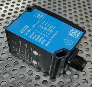 1PC DT35-B15251 DT35 B15251 in box Fast Delivery 1PC DT35-B15251 DT35 B15251 in box Fast Delivery