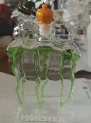 Creative Crown Top Glass Bottle with Monster Claw Legs Novelty Whiskey Decanter Alcohol Container Bar Decor Gift Creative Crown Top Glass Bottle with Monster Claw Legs Novelty Whiskey Decanter Alcohol Container Bar Decor Gift