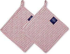 Encasa XO Pot Holders, Quilted Kitchen Hot Pads 8"x8" Red | Heat Resistant | Thick Cotton Padding | Trivet & Countertop Protector | Corner Hanging Loop | Set of 2 Encasa XO Pot Holders, Quilted Kitchen Hot Pads 8"x8" Red | Heat Resistant | Thick Cotton Padding | Trivet & Countertop Protector | Corner Hanging Loop | Set of 2