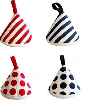 4-Pack Heat Insulated Triangle Cotton Handle Covers | Cast Iron Skillet/Dutch Oven Lid Grip, Reusable Hot Pot Holders for Frying Pans, Enameled Dutch Ovens & Oven Cookware 4-Pack Heat Insulated Triangle Cotton Handle Covers | Cast Iron Skillet/Dutch Oven Lid Grip, Reusable Hot Pot Holders for Frying Pans, Enameled Dutch Ovens & Oven Cookware