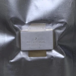 MRFE6S9205HS RF Power Field Effect Transistors N-Channel Enhancement-Mode Lateral MOSFETs 880MHZ 205W MRFE6S9205HS RF Power Field Effect Transistors N-Channel Enhancement-Mode Lateral MOSFETs 880MHZ 205W