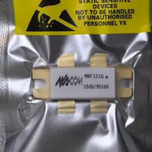 MRF151G RF Power Field-Effect Transistor 300 W 50 V 175 MHz N-Channel Broadband MOSFET MRF151G RF Power Field-Effect Transistor 300 W 50 V 175 MHz N-Channel Broadband MOSFET