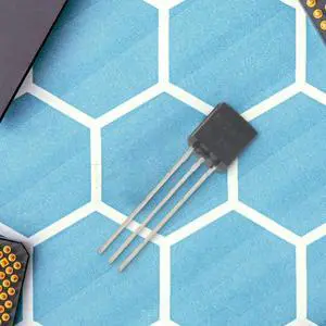 100pcs BC547 TO-92 NPN transistor 100pcs BC547 TO-92 NPN transistor