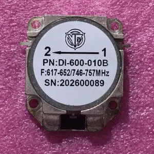 DI-600-010B 617-652/746-757MHZ 617-757MHZ 0.617-0.757GHZ 35*42 150W RF circulator isolator DI-600-010B 617-652/746-757MHZ 617-757MHZ 0.617-0.757GHZ 35*42 150W RF circulator isolator