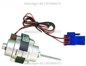 Fan Motor For Two-Door Refrigerator DC Cooling D4612AAA21 DC13V 3.3W 2050RPM Fridge Radiator Freezer Parts Fan Motor For Two-Door Refrigerator DC Cooling D4612AAA21 DC13V 3.3W 2050RPM Fridge Radiator Freezer Parts
