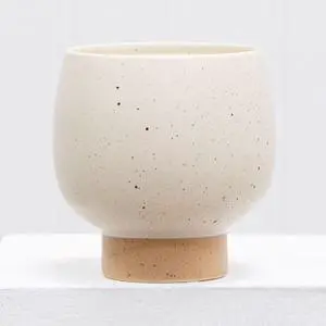 Mainstays 5.5 in Cream Speckle Ceramic Indoor Planter with Tan Base Mainstays 5.5 in Cream Speckle Ceramic Indoor Planter with Tan Base