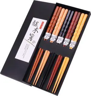 GLAMFIELDS Reusable Chopsticks Japanese Natural Wooden 5 Pairs Classic Style Lightweight Hand-Carved Safe Chop Sticks 8.8 Inch/22.5cm Gift Set GLAMFIELDS Reusable Chopsticks Japanese Natural Wooden 5 Pairs Classic Style Lightweight Hand-Carved Safe Chop Sticks 8.8 Inch/22.5cm Gift Set