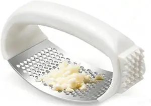Garlic press Equipped with Soft Ergonomic Handle, black Garlic press Equipped with Soft Ergonomic Handle, black