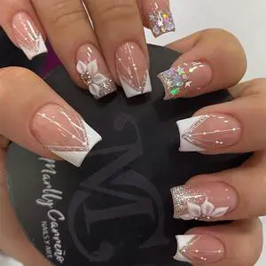 24pcs Short Square Press-On Nails French Tip White Flower with Star Design Glitter White Stripes Luxury Nail Charms for Women Manicure Tips 24pcs Short Square Press-On Nails French Tip White Flower with Star Design Glitter White Stripes Luxury Nail Charms for Women Manicure Tips