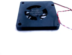 UB5U3-724 UB5U3 3003 Ultra-Thin Mini Axial Cooling Fan 30×30×3MM 30MM 3MM DC5V 2-Wire 15000RPM High Speed Tiny Fan Replacement for Small Electronic Device Heat Dissipation Repair Part UB5U3-724 UB5U3 3003 Ultra-Thin Mini Axial Cooling Fan 30×30×3MM 30MM 3MM DC5V 2-Wire 15000RPM High Speed Tiny Fan Replacement for Small Electronic Device Heat Dissipation Repair Part