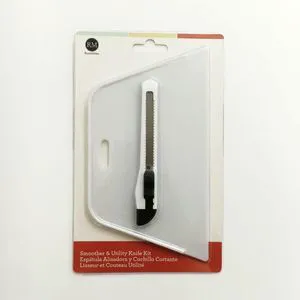 RoomMates Smoother and Utility Knife Kit RoomMates Smoother and Utility Knife Kit