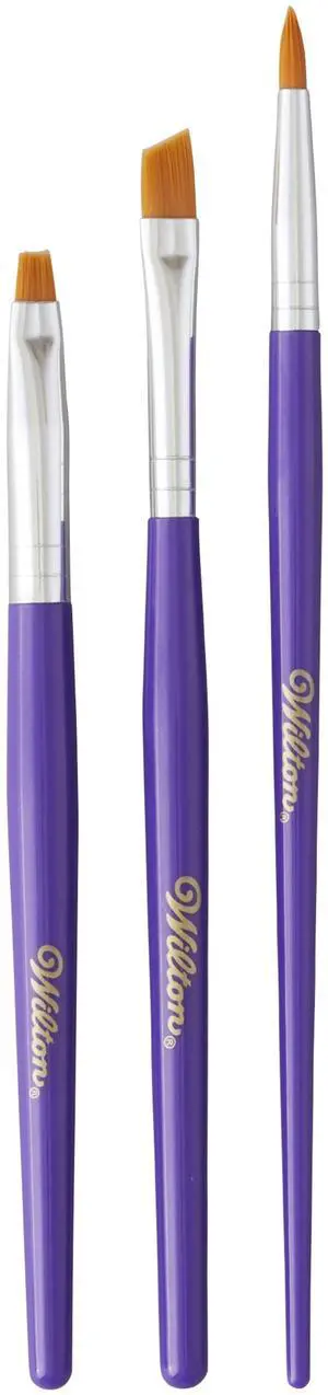 Wilton Cake and Cookie Decorating Brush Set, 3-Piece, Assorted Colors and Shapes Wilton Cake and Cookie Decorating Brush Set, 3-Piece, Assorted Colors and Shapes