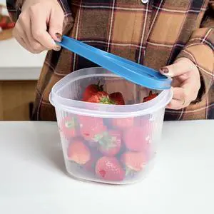 Mainstays Reusable Food Storage Containers, Deep Medium Square, Plastic, 3 Pack with Lids, 8.5 Cups Mainstays Reusable Food Storage Containers, Deep Medium Square, Plastic, 3 Pack with Lids, 8.5 Cups