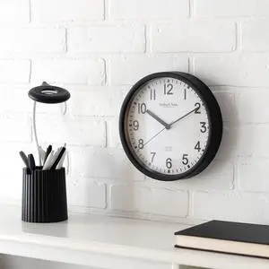 Mainstays Basic Indoor 8.78" Black Analog Round Wall Clock Mainstays Basic Indoor 8.78" Black Analog Round Wall Clock