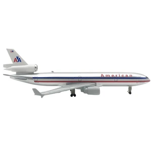 Collectible American MD-11 Airplane Model Retro and Elegant Gift for Aviation Enthusiasts, 21CM Length Collectible American MD-11 Airplane Model Retro and Elegant Gift for Aviation Enthusiasts, 21CM Length