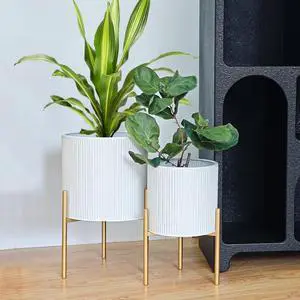 Set of 2 Round Metal Planter Pots with Stand, 8.25 & 10.5 Inch Decorative Floor Planters, with Drainage Holes, White & Gold for Living Room Office Garden Balcony Set of 2 Round Metal Planter Pots with Stand, 8.25 & 10.5 Inch Decorative Floor Planters, with Drainage Holes, White & Gold for Living Room Office Garden Balcony