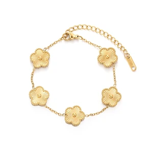 Four Leaf Clover Bracelet for Women 18K Gold Plated Stainless Steel Lucky 4 Leaf Gold Link Bracelet Jewelry Gift for Women (Gold) Four Leaf Clover Bracelet for Women 18K Gold Plated Stainless Steel Lucky 4 Leaf Gold Link Bracelet Jewelry Gift for Women (Gold)