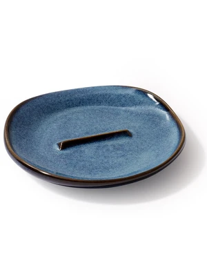 Ceramic Spoon Rest with Egg Cracker, Reactive Glaze Blue | Round ceramic spoon rest with a raised egg-cracking ridge and drip-catching dish for spoons, ladles and utensils Ceramic Spoon Rest with Egg Cracker, Reactive Glaze Blue | Round ceramic spoon rest with a raised egg-cracking ridge and drip-catching dish for spoons, ladles and utensils