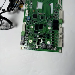 Mainboard 32GB500382 and 32GB500382EE for 30XA/XW/XQ 30RB/RQ Chillers Mainboard 32GB500382 and 32GB500382EE for 30XA/XW/XQ 30RB/RQ Chillers