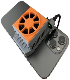 Magnetic Suction Semiconductor Refrigeration Mobile Phone Radiator 0.3 Seconds Speed Cooling Magnetic Suction Semiconductor Refrigeration Mobile Phone Radiator 0.3 Seconds Speed Cooling