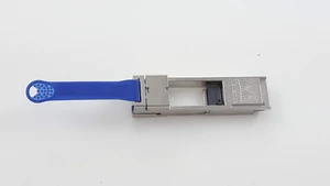 HP QSFP/SFP+ Adaptor Kit 655874-B21 HP QSFP/SFP+ Adaptor Kit 655874-B21