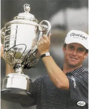 David Toms signed 8x10 Photo 2001 PGA Championship w/ Trophy (vertical)