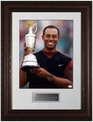 Athlon CTBL-012371 Tiger Woods Unsigned 2005 British Open At St. Andrews with Trophy Photo Leather Framed - 16 x 20