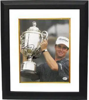 David Toms signed 8x10 Photo Custom Framed 2001 PGA Championship w/ Trophy (vertical)