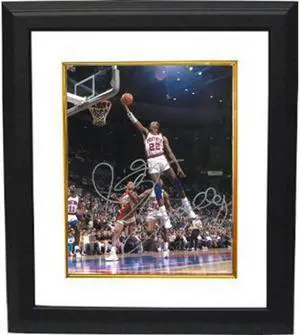 Athlon CTBL-BW14535 John Salley Signed Detroit Pistons Photo Custom Framed - 8 x 10