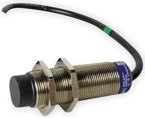 TELEMECANIQUE SENSORS XS618B1MAL5 Proximity Sensor,Inductive,18mm,NO