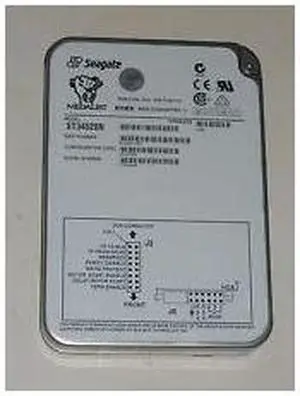 Seagate ST34520N Medalist Pro 9140 ST34520N 4.55 GB Hard Drive - 3.5" Internal - SAS