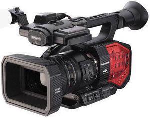 Panasonic AG-DVX200 4K Camcorder with Four Thirds Sensor and Integrated Zoom Lens (International Model)
