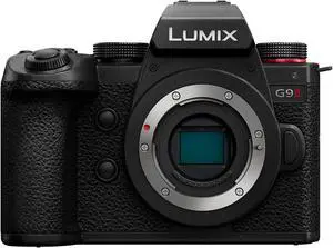 Panasonic LUMIX G9II Micro Four Thirds Camera, 25.2MP Sensor with Phase Hybrid AF, Powerful Image Stabilization, High-Speed Perfomance and Mobility, Flagship Model of G Series - DC-G9M2BODY