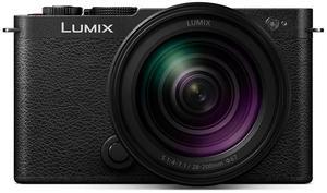 Panasonic LUMIX S9 Mirrorless Camera w/LUMIX S 28-200mm f/4-7.1 Lens, Jet Black