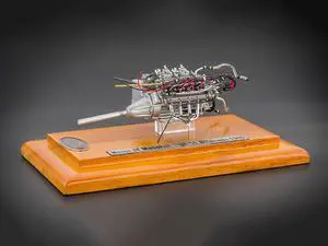 Engine with Display Showcase from 1960 Maserati Tipo 61 Birdcage 1/18 Diecast Model by CMC