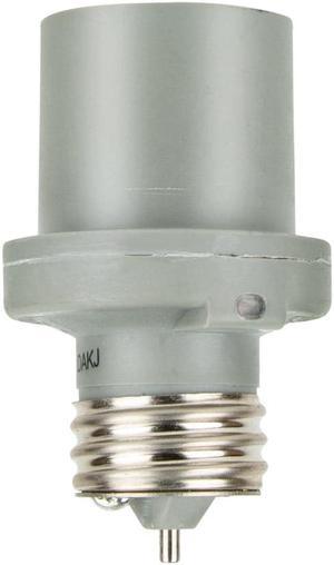 Westek AutoOff ScrewIn 60W AutoOff Lightbulb Socket Light Control SLC7