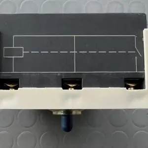 FOR 1PCS LX1G3TKUEC LX1FJ110 PBXA12YY TM3AI8 LX1FK110 LX1FK380 FOR 1PCS LX1G3TKUEC LX1FJ110 PBXA12YY TM3AI8 LX1FK110 LX1FK380