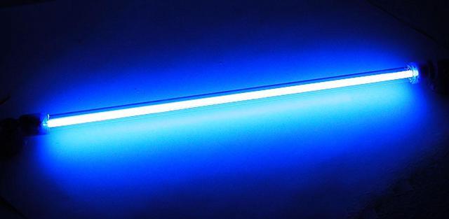 Alt view image 2 of 3 - Thermaltake D0012 Voice Controlled Cold Cathode Fluorescent Lamp (Blue)