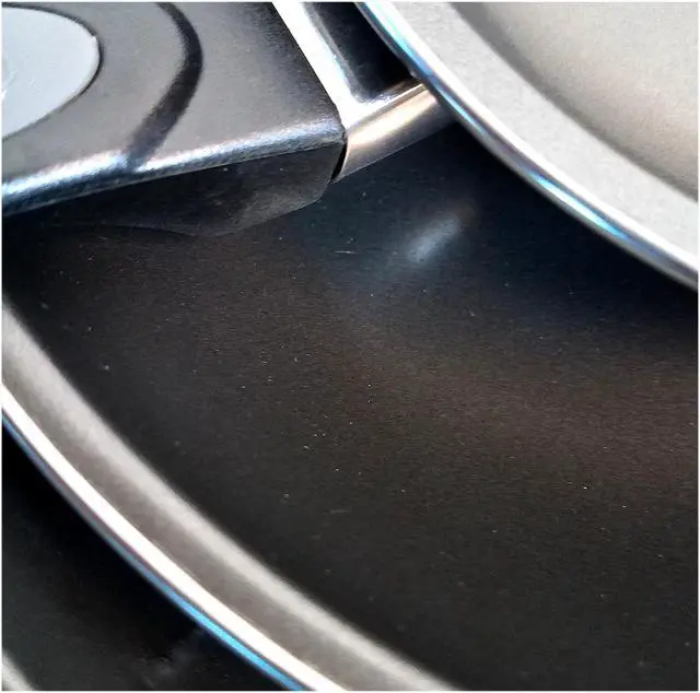 Alt view image 5 of 6 - Gibson Home Aventura 3 Piece Carbon Steel Frying Pan Set in Black