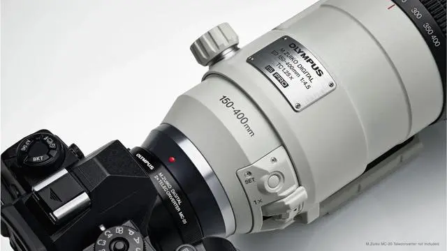 Alt view image 7 of 10 - OM System M.Zuiko Digital 150 mm to 400 mm - f/22 - f/4.5 - Telephoto, Ultra Telephoto, Teleconverter Zoom Lens