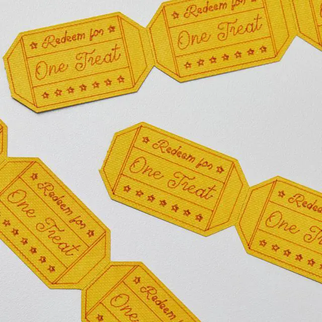 Alt view image 7 of 7 - Cricut Basic Perforation Blade | 1 Perforation blade, 2.5 mm teeth / 0.5 mm gaps 2006706