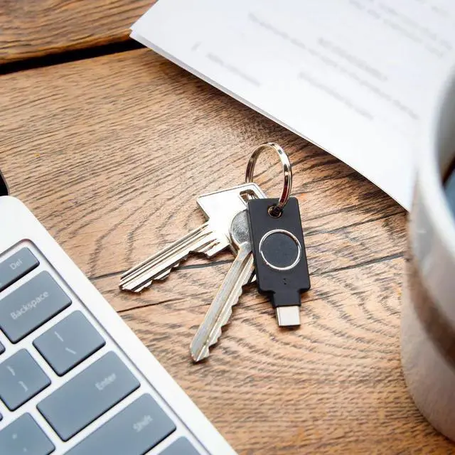 Alt view image 3 of 11 - Yubico - YubiKey Bio C (FIDO Edition) - Basic Compatibility - Multi-Factor authentication (MFA) Security Key and passkey, Connect via USB-C, Biometric, FIDO Certified - Protect Your Online Accounts