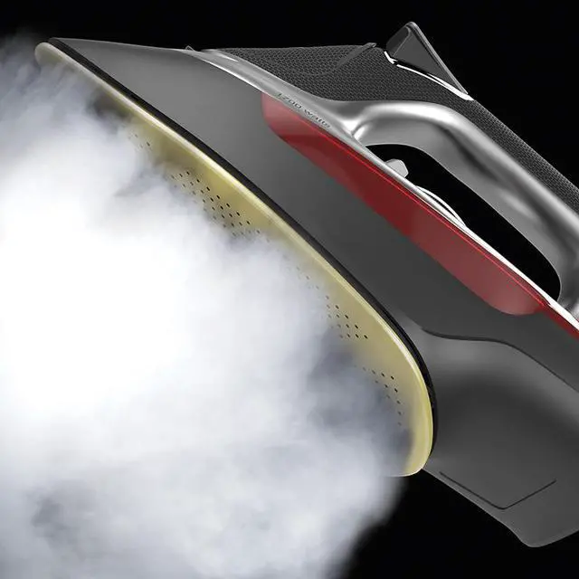 Alt view image 5 of 6 - CHI 13101 Professional Steam Iron