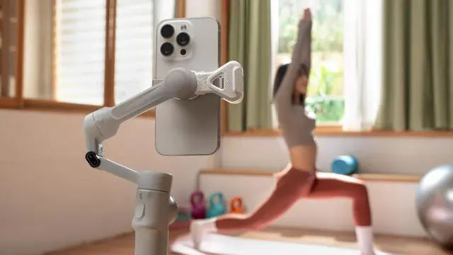 Alt view image 2 of 3 - Insta360 Flow 2, AI Tracker Bundle, Stone Gray