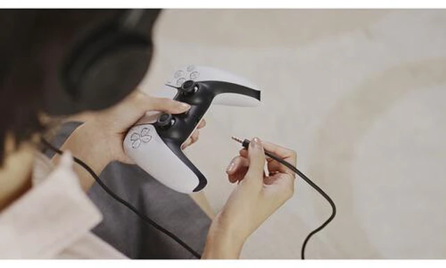 Alt view image 9 of 9 - Audio Technica ATH-M20XSTS M20X - Monitor StreamSet Over-Ear Closed Back Headset with Boom Mic for Content Creators - Black