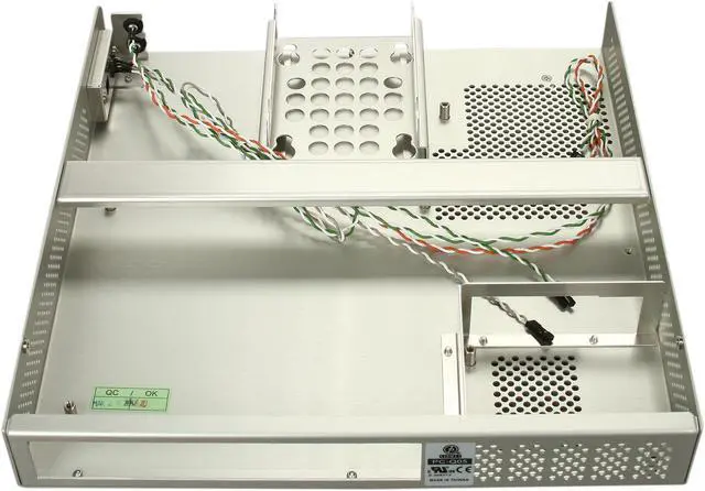 Alt view image 5 of 7 - LIAN LI Silver Aluminum PC-Q05A Mini ITX Media Center / HTPC Case