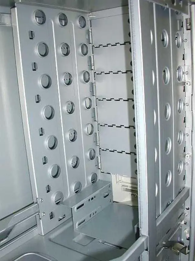 Alt view image 6 of 8 - CHIEFTEC DA-01W Silver 1.0mm SECC Steel ATX Full Tower Computer Case - OEM
